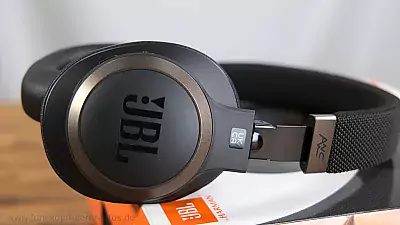 JBL E650 BTNC im Test 1 - Metallverstärkter Kopfbügel