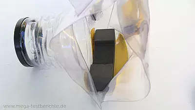 Stabilisator für die Kamera im Unterwassersack