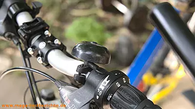 Standard Fahrradklingel am Lenker