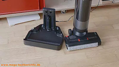 Wischroboter mit Ladestation