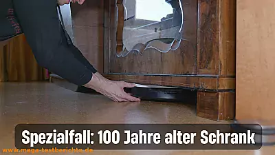 Yeedi vac 2 Pro hat sich unter einem alten Schrank eingeklemmt