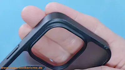 Torras iPhone 14 Hülle nach dem Sturz