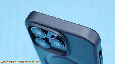 Torras iPhone 14 Hülle - Rand aus Gummi mit Textur