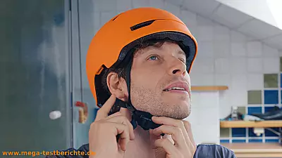 Abus Scraper 3 im Test - Verschluss unter dem Kinn