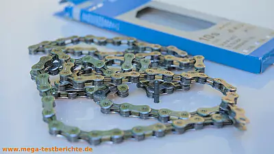 Neue Fahrradkette mit Kettenstift