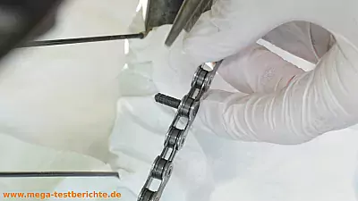 Fahrradkette mit überstehendem Kettenstift