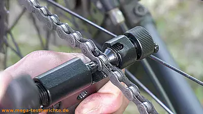 Niete herausdrücken