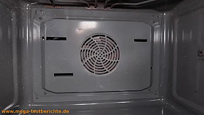 Backofen nach der Pyrolyse - Sauber