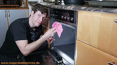 Ganz ohne geht es nicht - Ofen nass auswischen