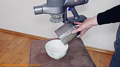 Narwal V40 Station - Behälter manuell leeren