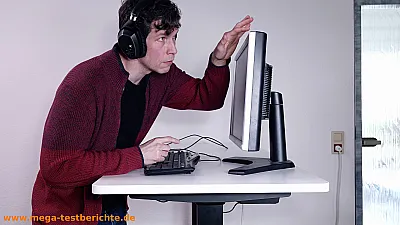 Clouvou Pro Desk - Wackeltest 2 Achtung Monitorhalterung