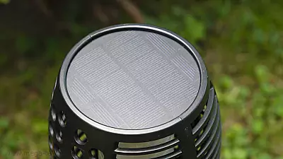 TaoTronics Solar-Gartenlampe mit Feuer-Effekt 12