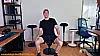 Marco testet Sitzhocker