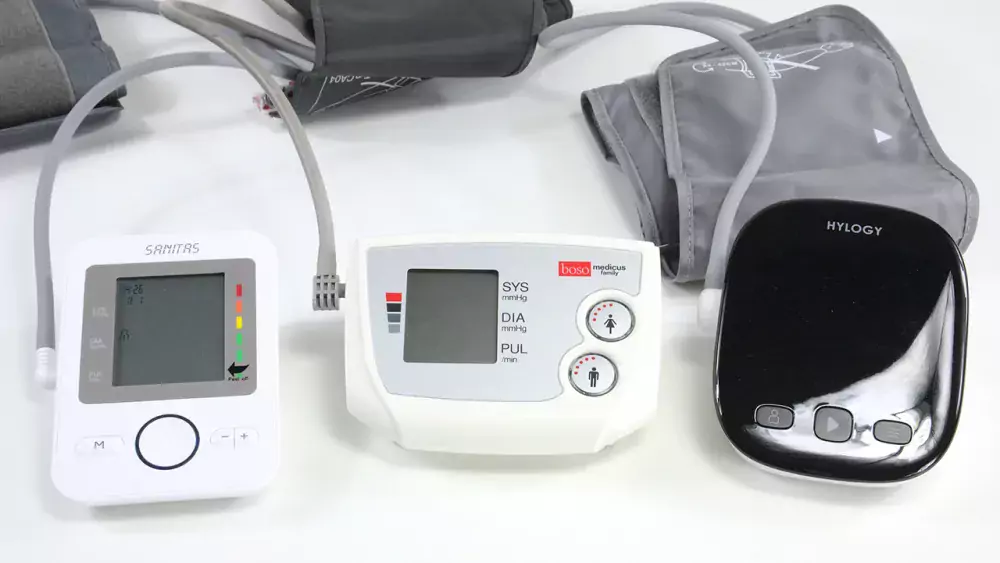 Blutdruckmessgeräte im Test - Günstig gegen Marke?