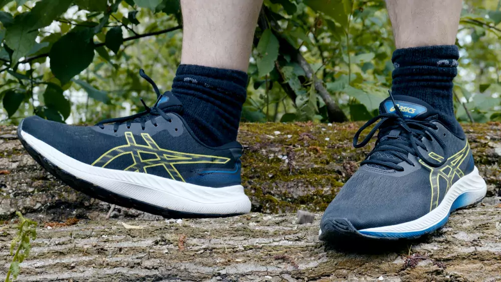 ASICS Gel Excite 9 Test - Bequemer Allrounder | MEGA-Testberichte