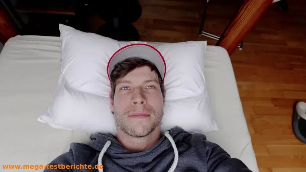 Nackenkissen im Bett