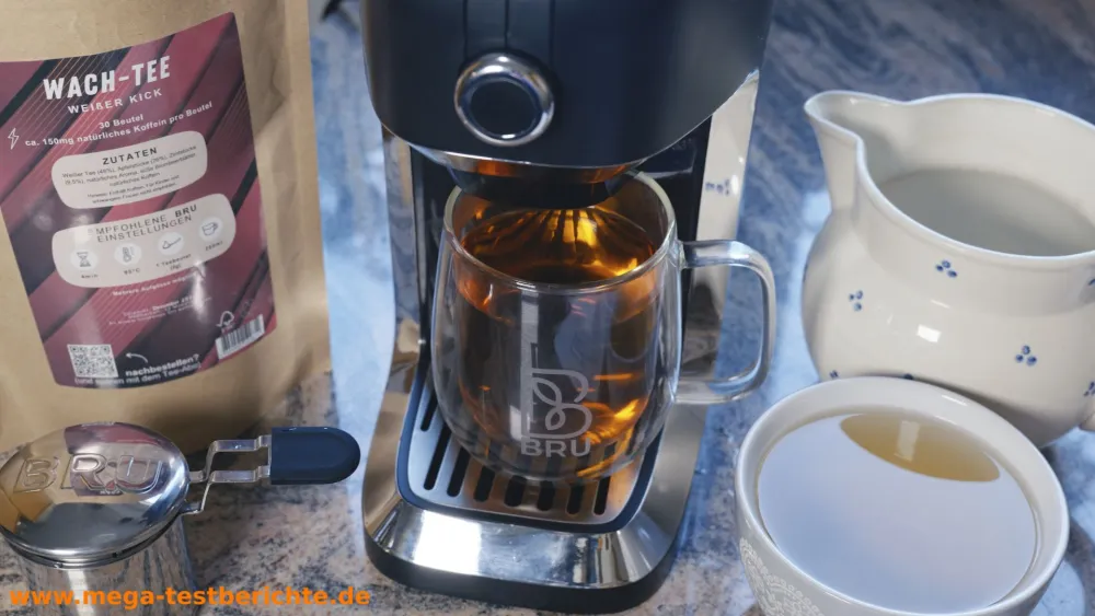 Fertige Tee in der Teemaschine