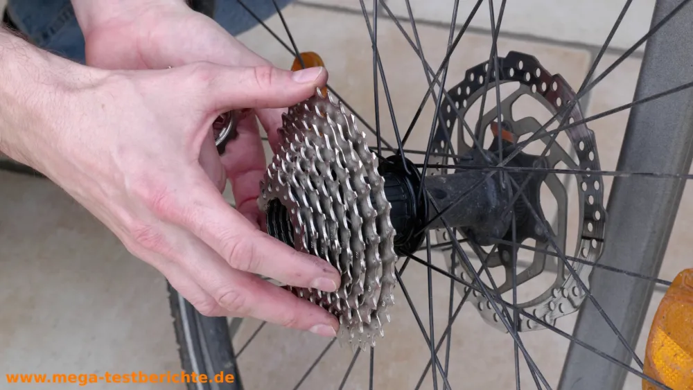 Fahrrad Kassette wechseln - Neue Kassette Fahrrad Kassette wechseln - Neue Kassette