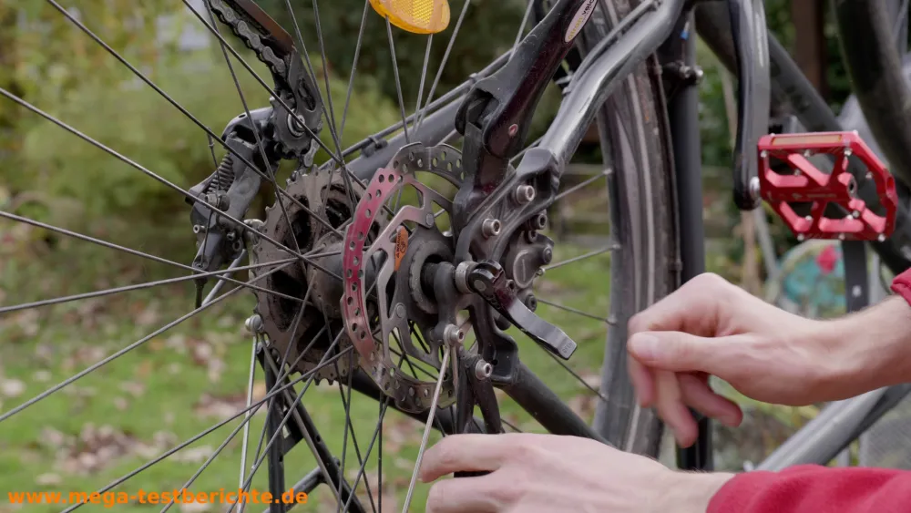 Fahrrad Kassette wechseln - Schnellspannhebel Fahrrad Kassette wechseln - Schnellspannhebel