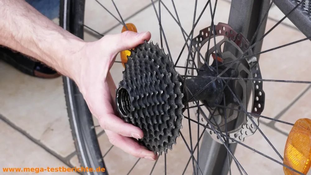 Fahrrad Kassette wechseln - Alte Kassette abnehmen Fahrrad Kassette wechseln - Alte Kassette abnehmen