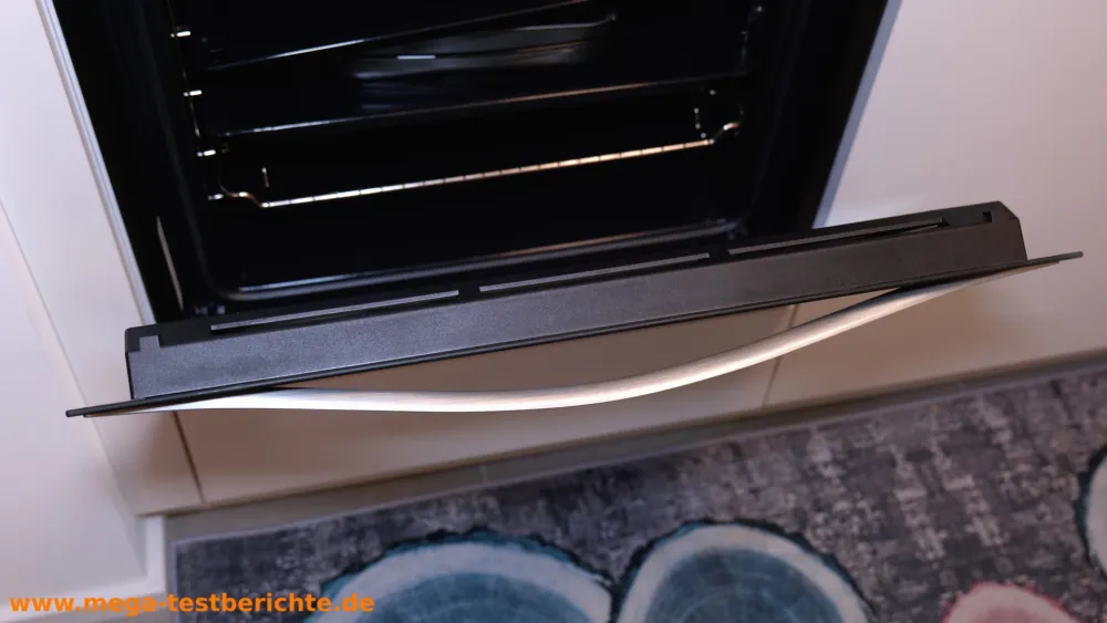 Ofentüre ausbauen -  Blende eines preiswerten Ofens