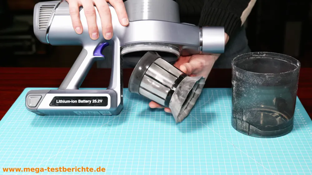 Narwal V40 Station - Filter im Staubsauger