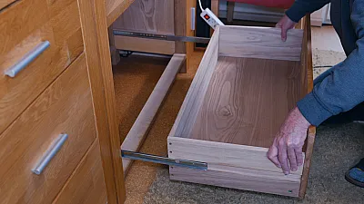 Schubladenschiene tauschen