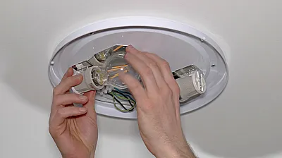 Lampe richtig aufhängen